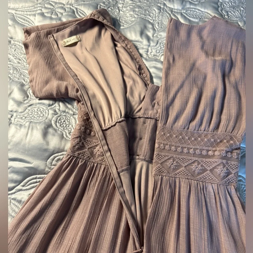 Alter’d State Mauve Lace-Trimmed Maxi Dress - Picture 11 of 16